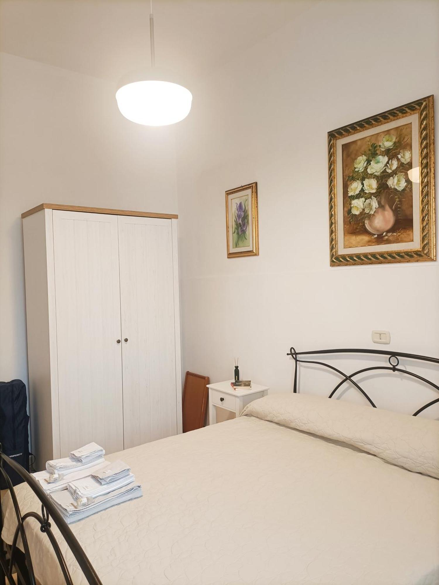 Bright Port View Apartment- Free Parking Cagliari Luaran gambar