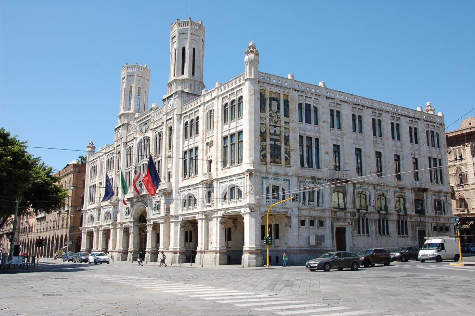 Bright Port View Apartment- Free Parking Cagliari Luaran gambar