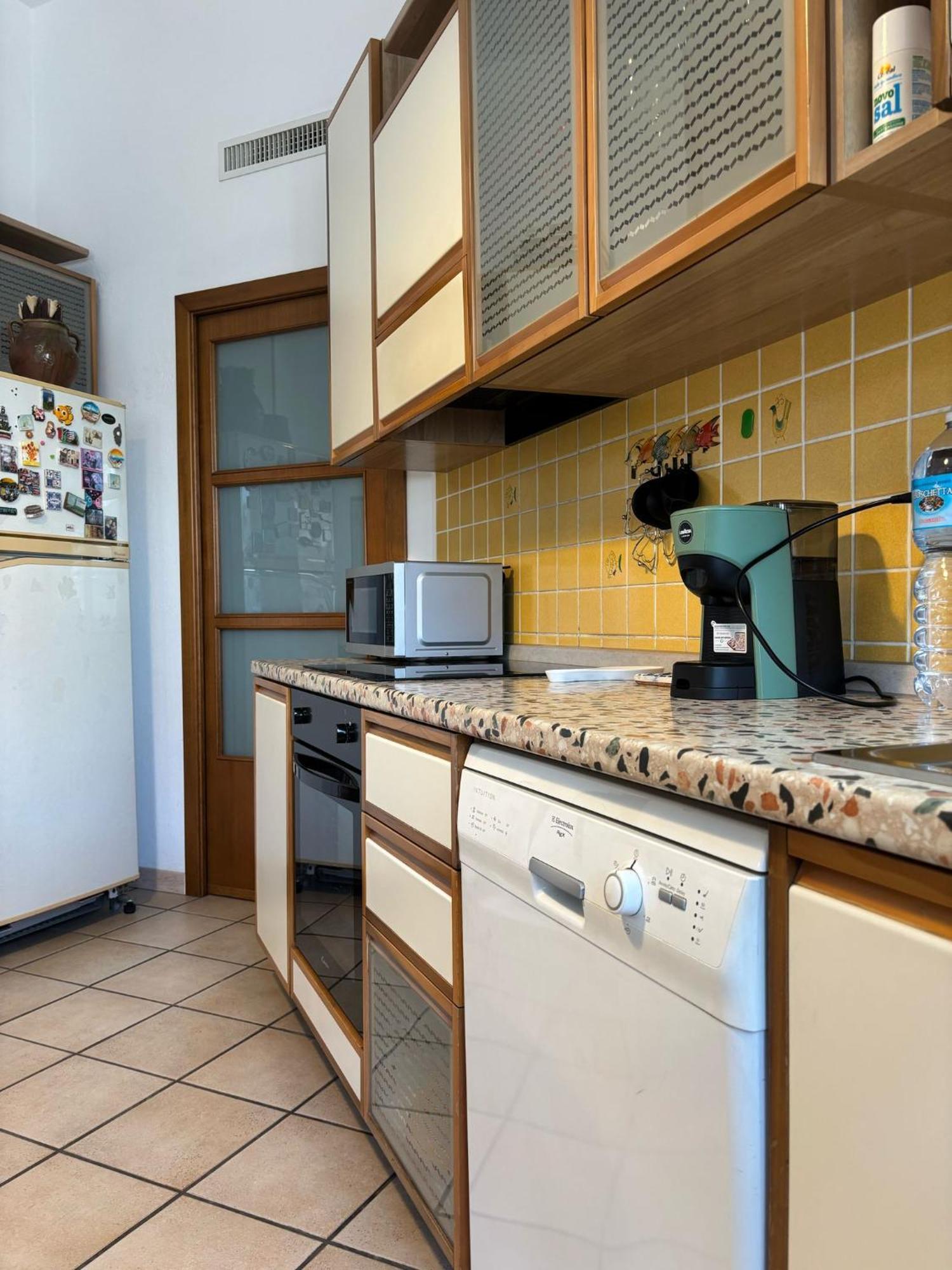 Bright Port View Apartment- Free Parking Cagliari Luaran gambar
